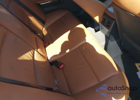 2011 BMW 328I из США, поврежденный, VIN WBAPH5C55BF093784